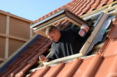 Pose de fenêtres de toit Velux à Fromy